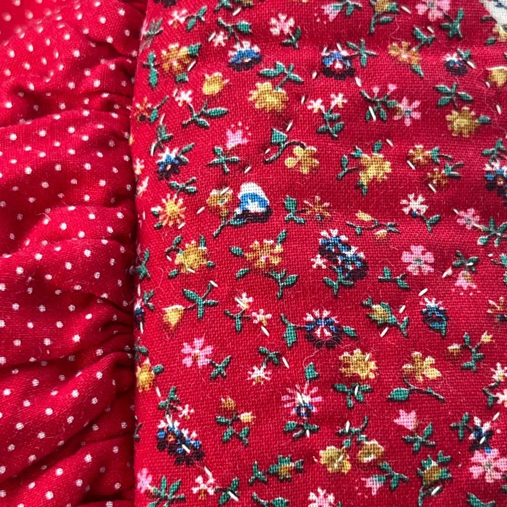 Floral Patchwork Quilt - Red, Blue, and cream decor. Pillow